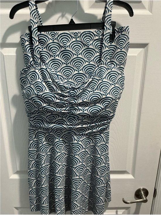 BloomChic Other - Sold ** BloomChic Navy and White Swim Mini with Geometric Fans